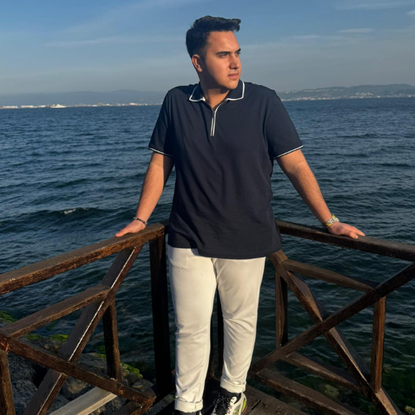 Emre Bey - Öncesi